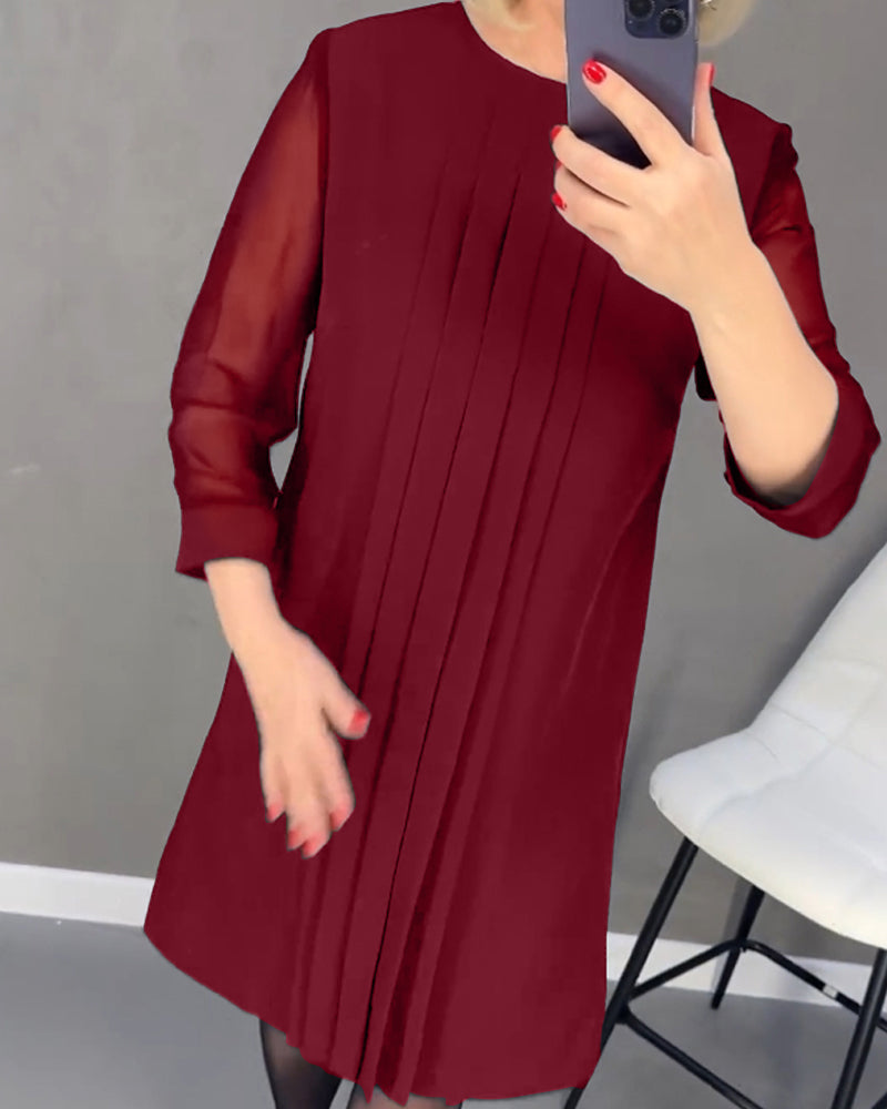 Plissert patchwork mesh ensfarget kjole