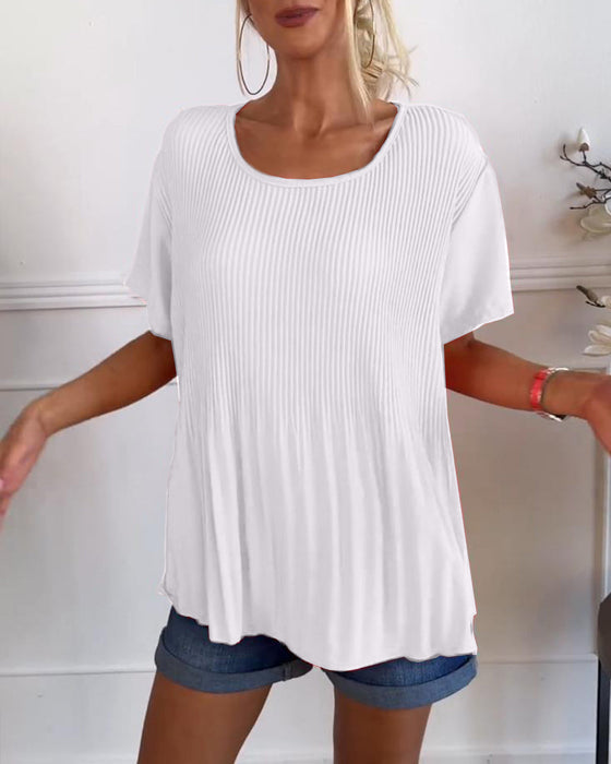 Ensfarget plissert bluse med rund hals