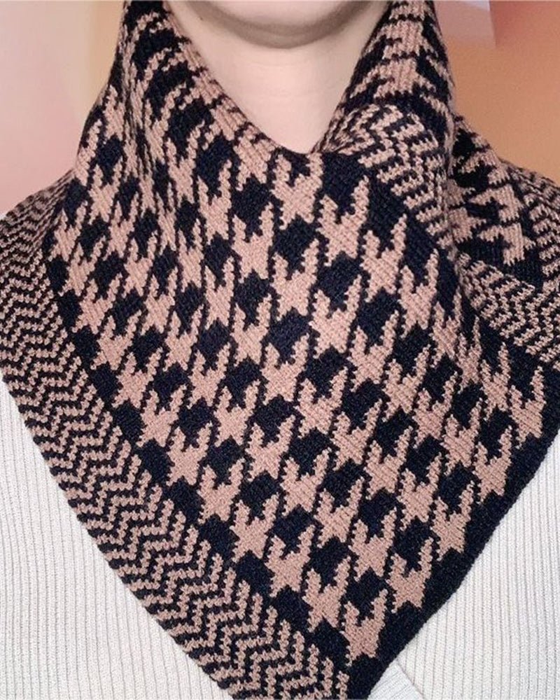 Fasjonabelt allsidig trekantskjerf