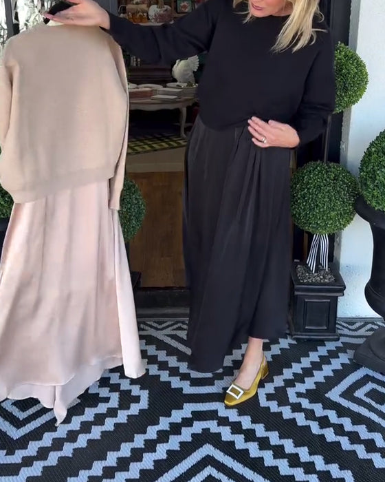 Helfarget Sett Med Plissert Og Allsidig