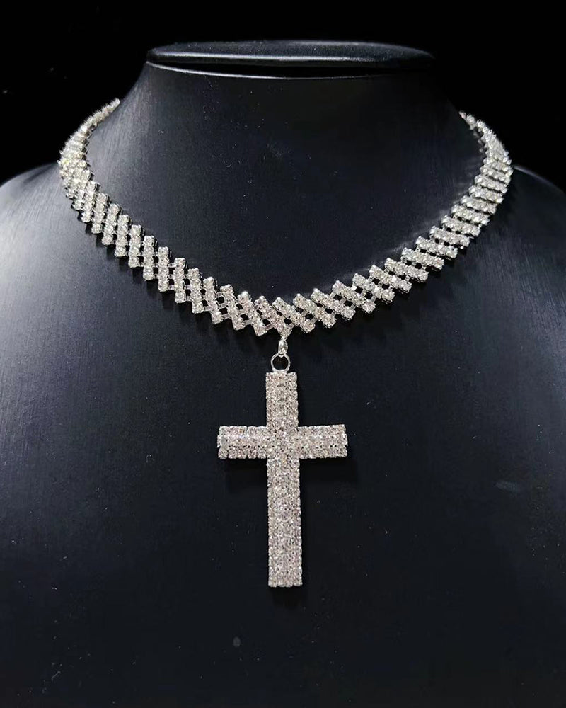 Kors glitrende diamantanheng