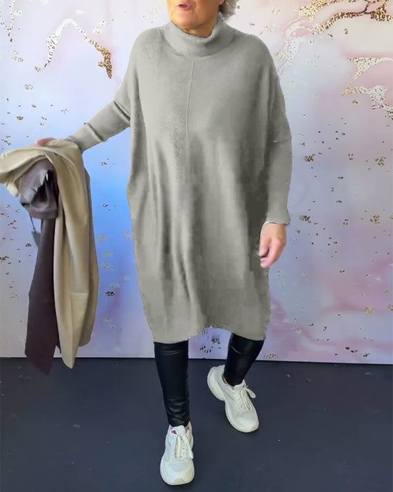 Uformell ensfarget langermet genser med høy krage
