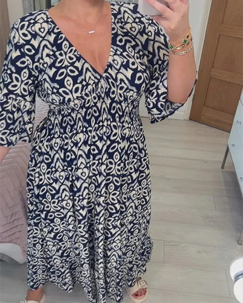 Maxikjole med rød trykk