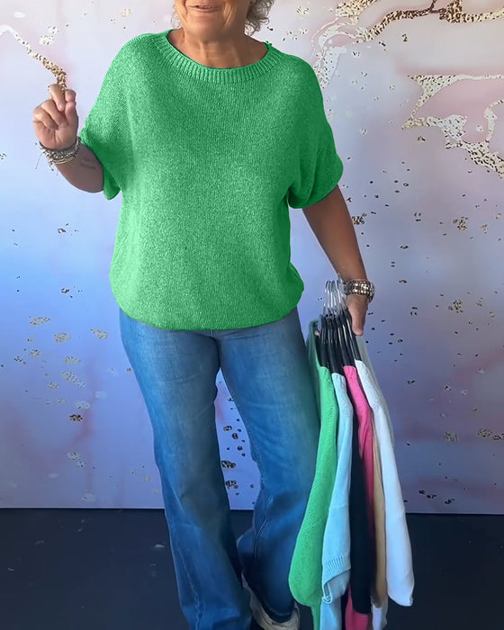 Uformell løs ensfarget genser med rund hals