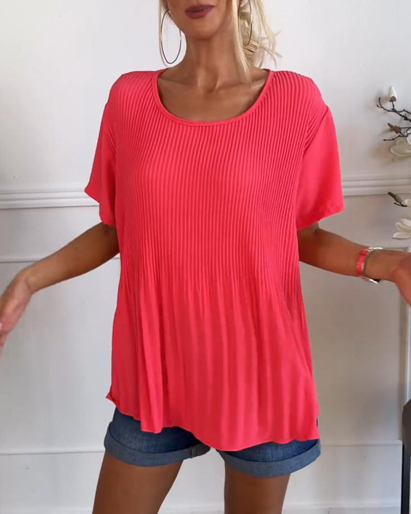 Ensfarget plissert bluse med rund hals