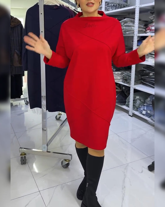 Stilfull Kjole Med Halvhøy Krage