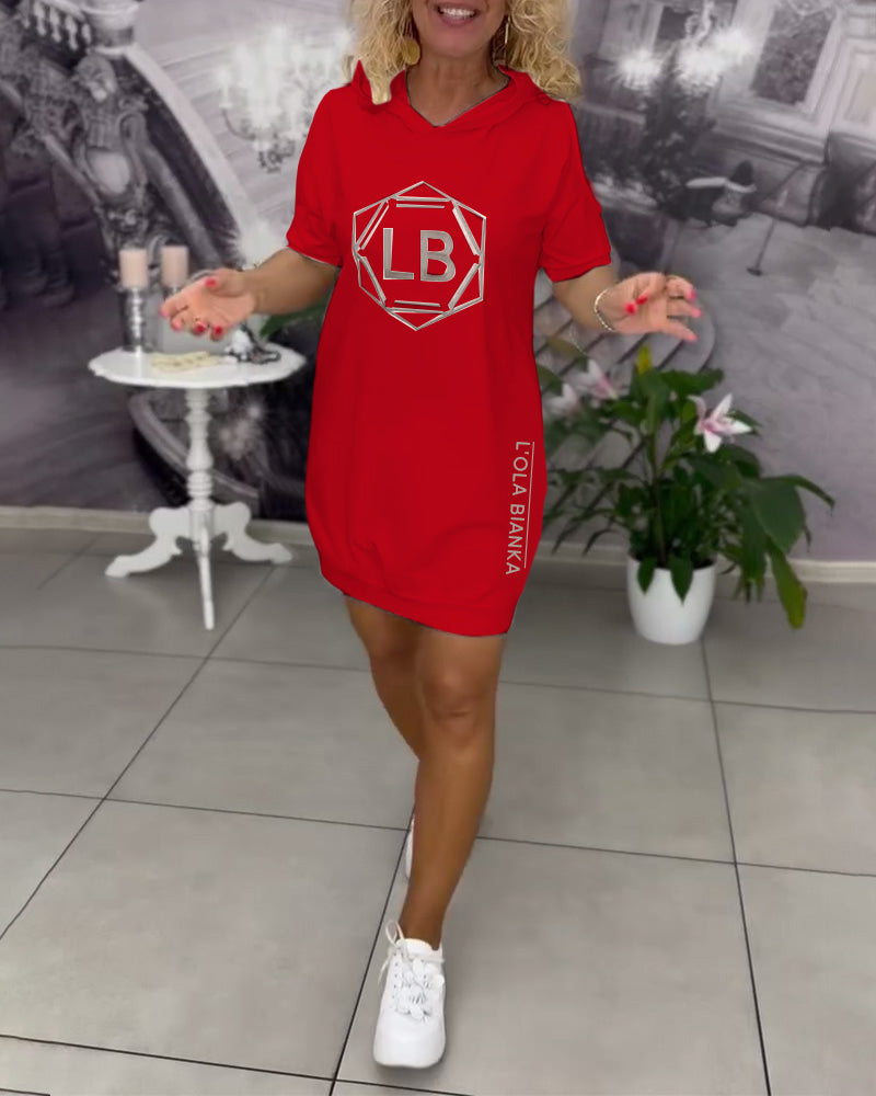 Kjole Med Hette Trykte Bokstaver Sport
