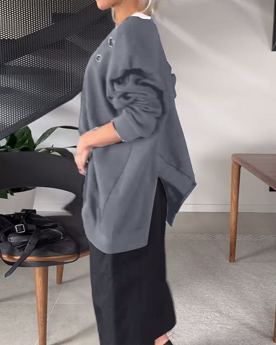 Ensfarget casual genser med rund hals og splitt