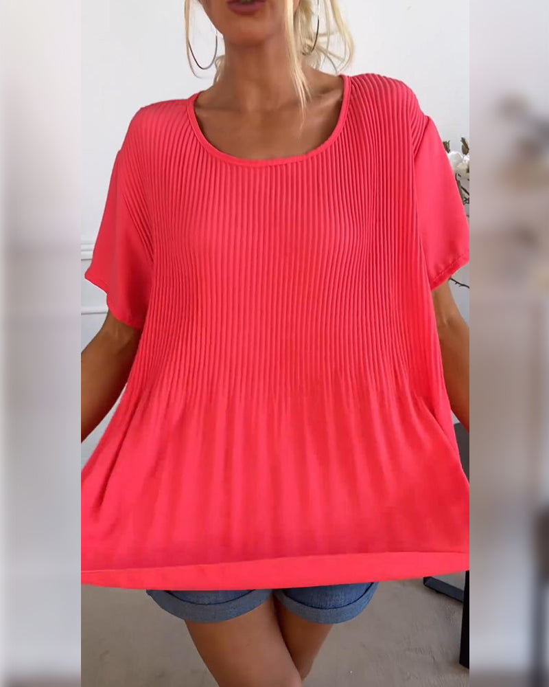 Ensfarget plissert bluse med rund hals