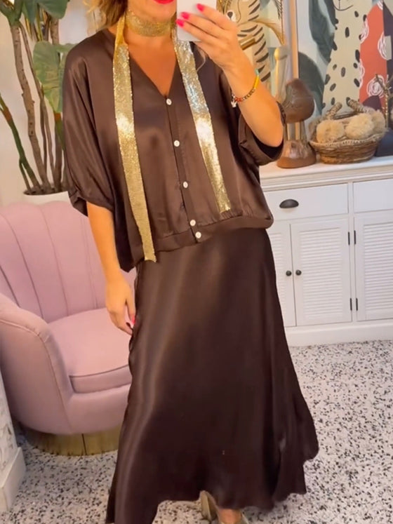 Uformelt V-hals skjørtsett i ensfarget knapp