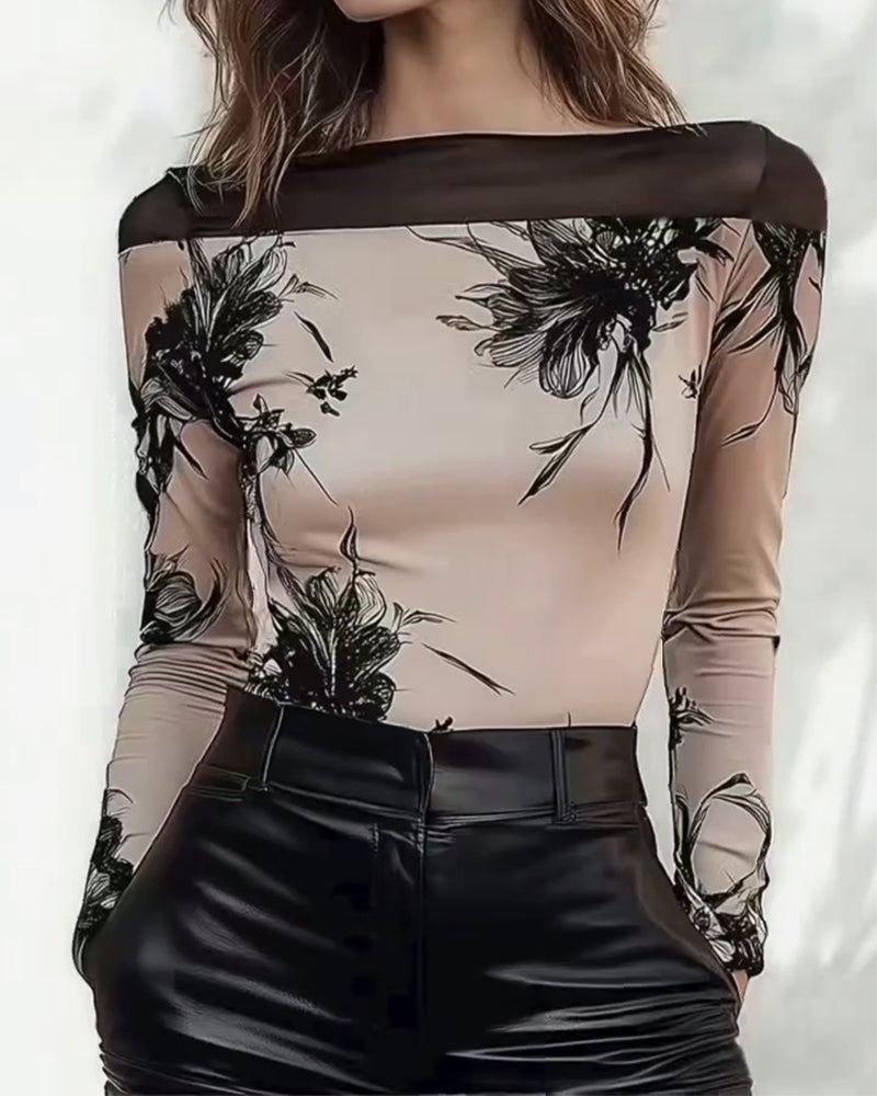 Elegant t-skjorte med trykk, slim-fit