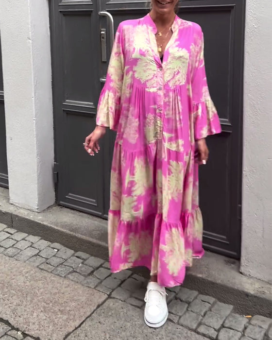Løs printet kjole med V-hals klokkeerme og patchwork