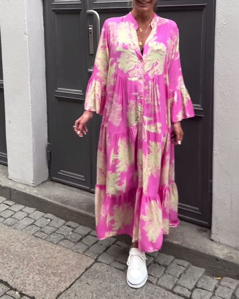 Løs printet kjole med V-hals klokkeerme og patchwork