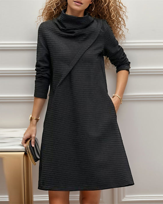 Couture-kjole med høy hals