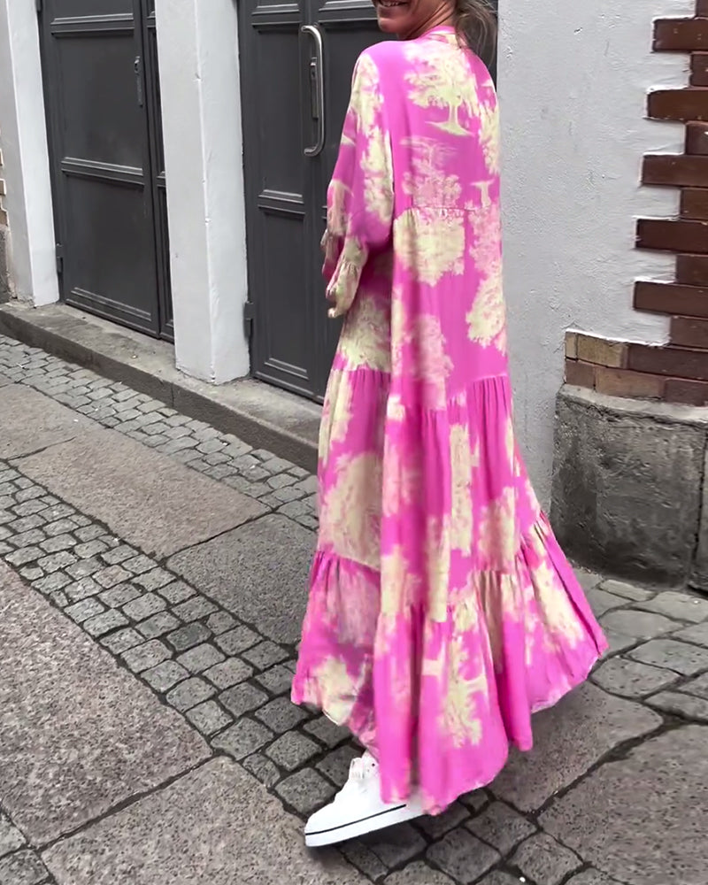 Løs printet kjole med V-hals klokkeerme og patchwork