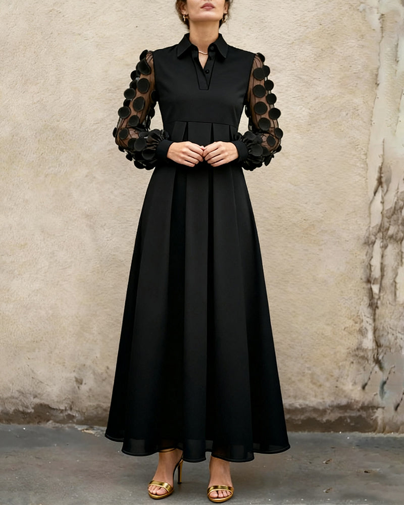 Elegant Kjole Med Moteriktig V-Hals