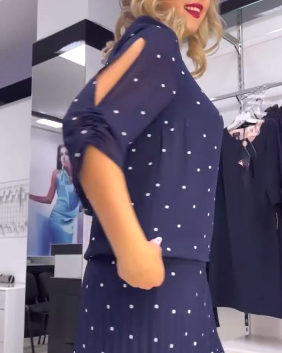 Fritidskjole med rund hals med prikker