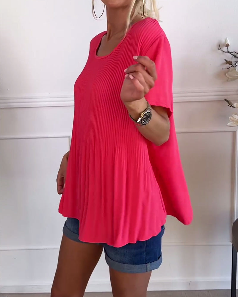 Ensfarget plissert bluse med rund hals