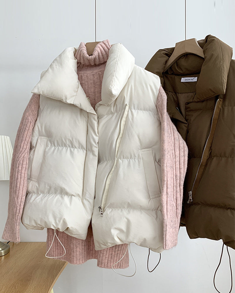 Enkel ensfarget glidelåslomme ermeløs polstret jakke