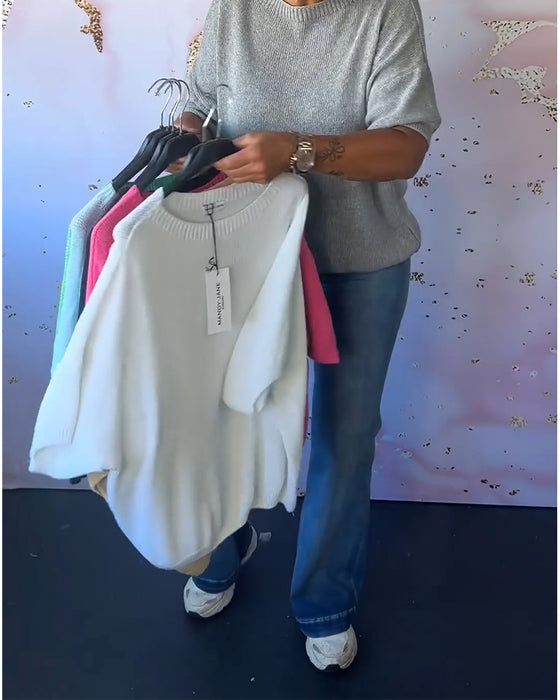 Uformell løs ensfarget genser med rund hals