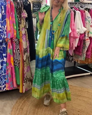 Trykt uformelt V-hals lang kjole med flare ermer