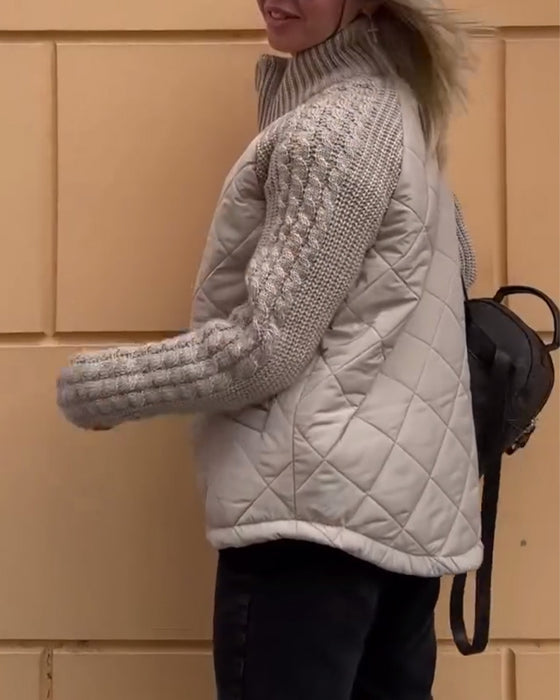 Ensfarget glidelåsfrakk med høy krage