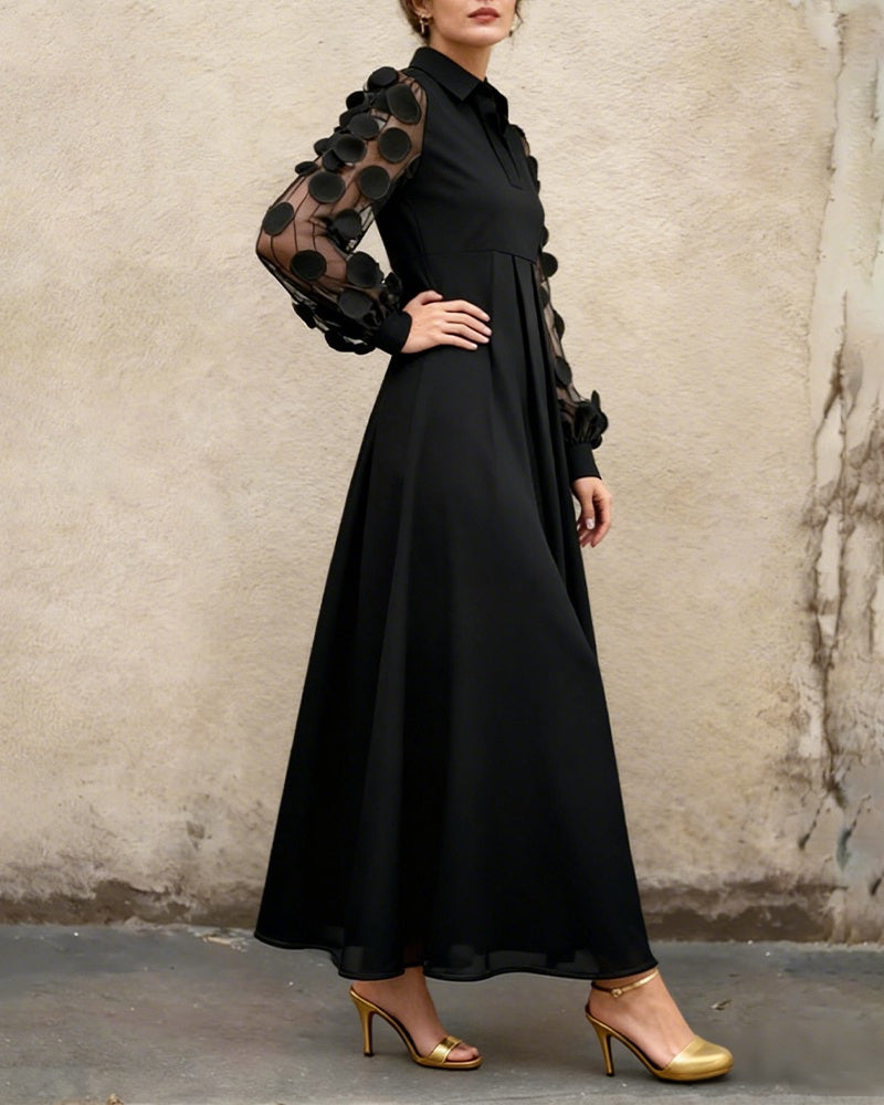 Elegant Kjole Med Moteriktig V-Hals