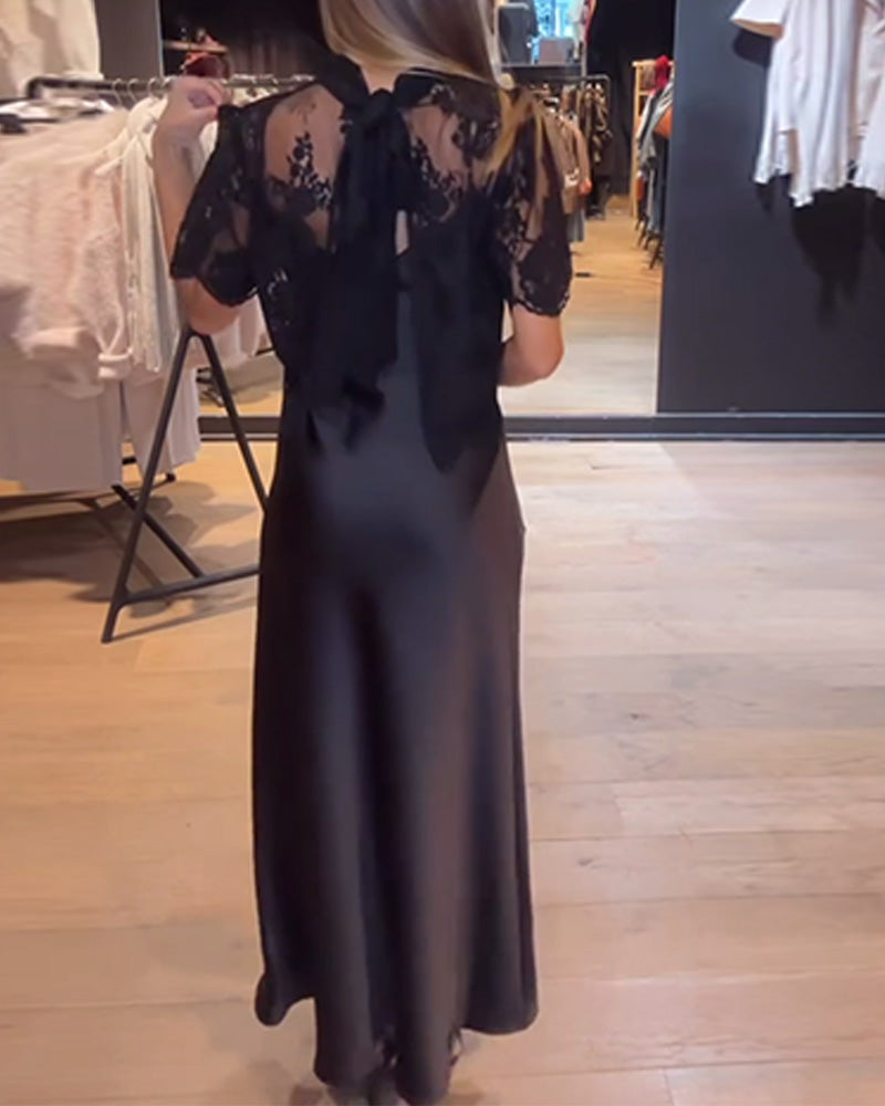 Sett Blonde Og Meshbluse Med Drapert Slipkjole