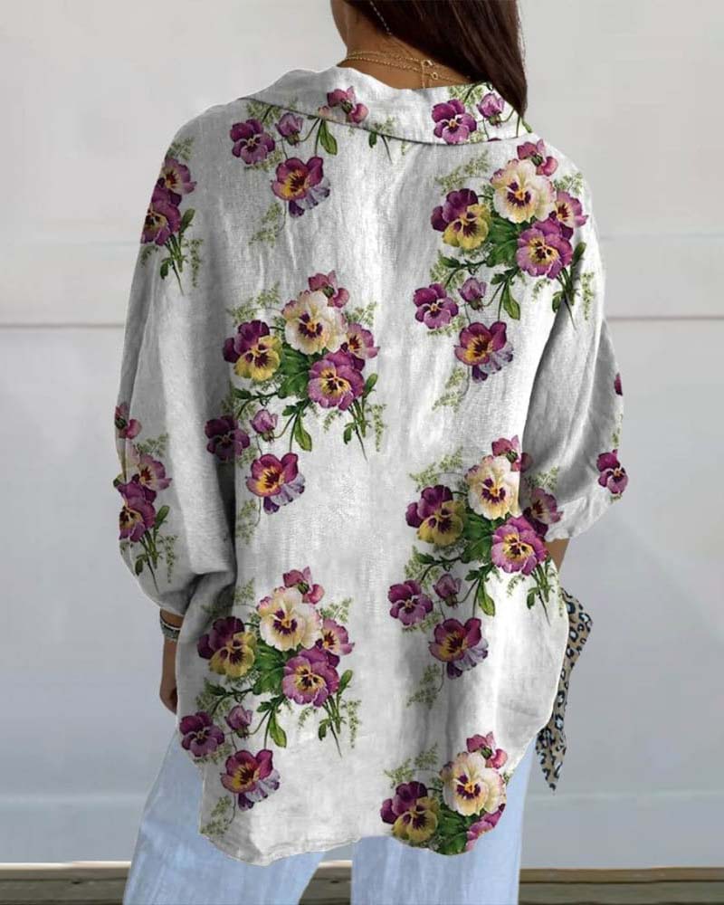Uformell skjorte med tre kvart ermer med blomstertrykk