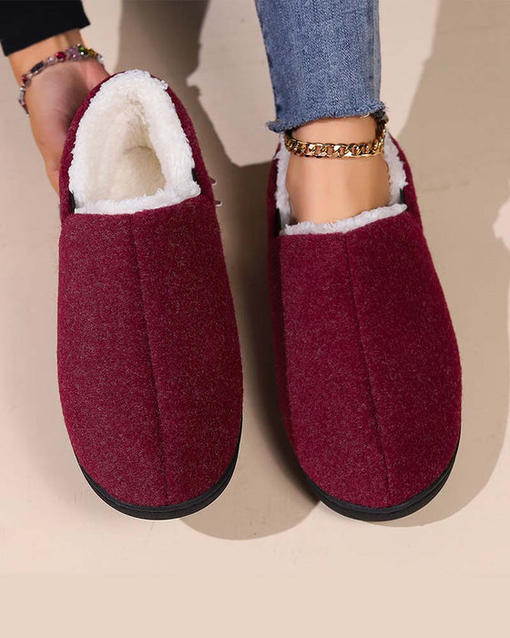 Plysj ensfarget alt-inkluderende flate sko