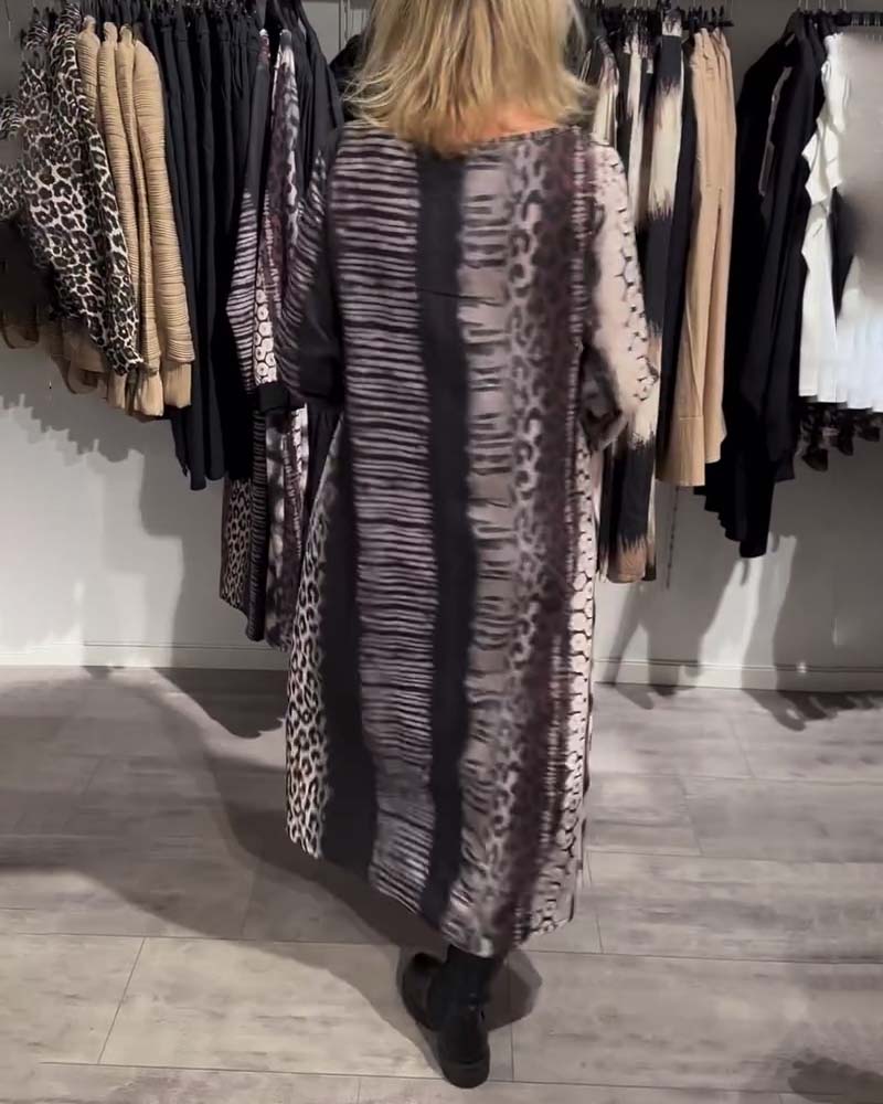 Kjole avslappet v-hals leopardprint