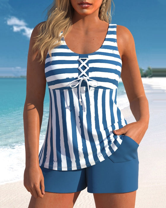 Tankini badedrakt med striper og konservativ passform