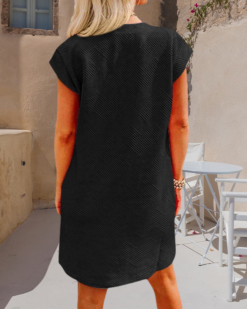 Kortermet kjole med rund hals