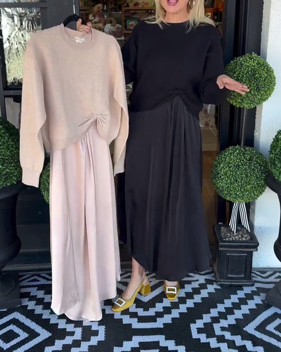 Helfarget Sett Med Plissert Og Allsidig