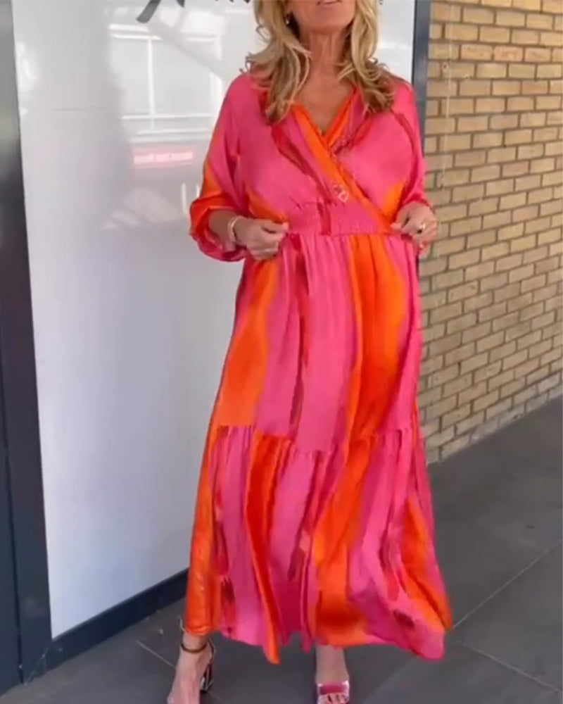 3/4-ermet kjole med v-hals