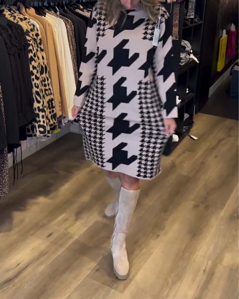 Kjole med langermet og houndstooth -mønster