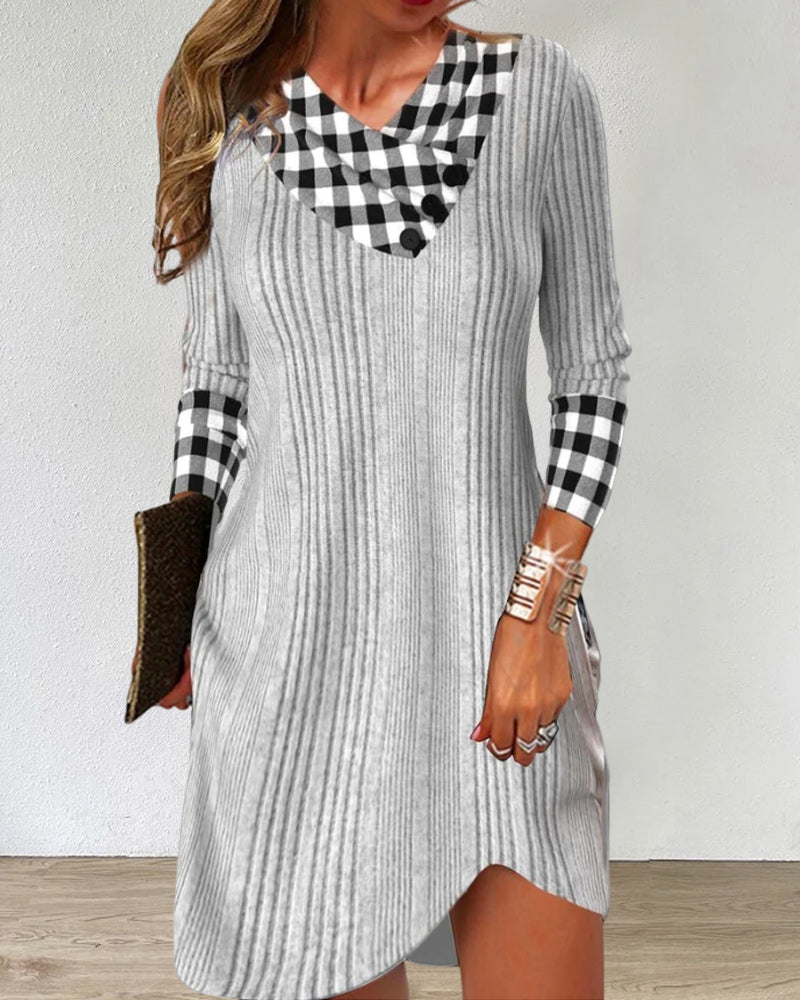 Casual kjole med V-hals og fargeblokk