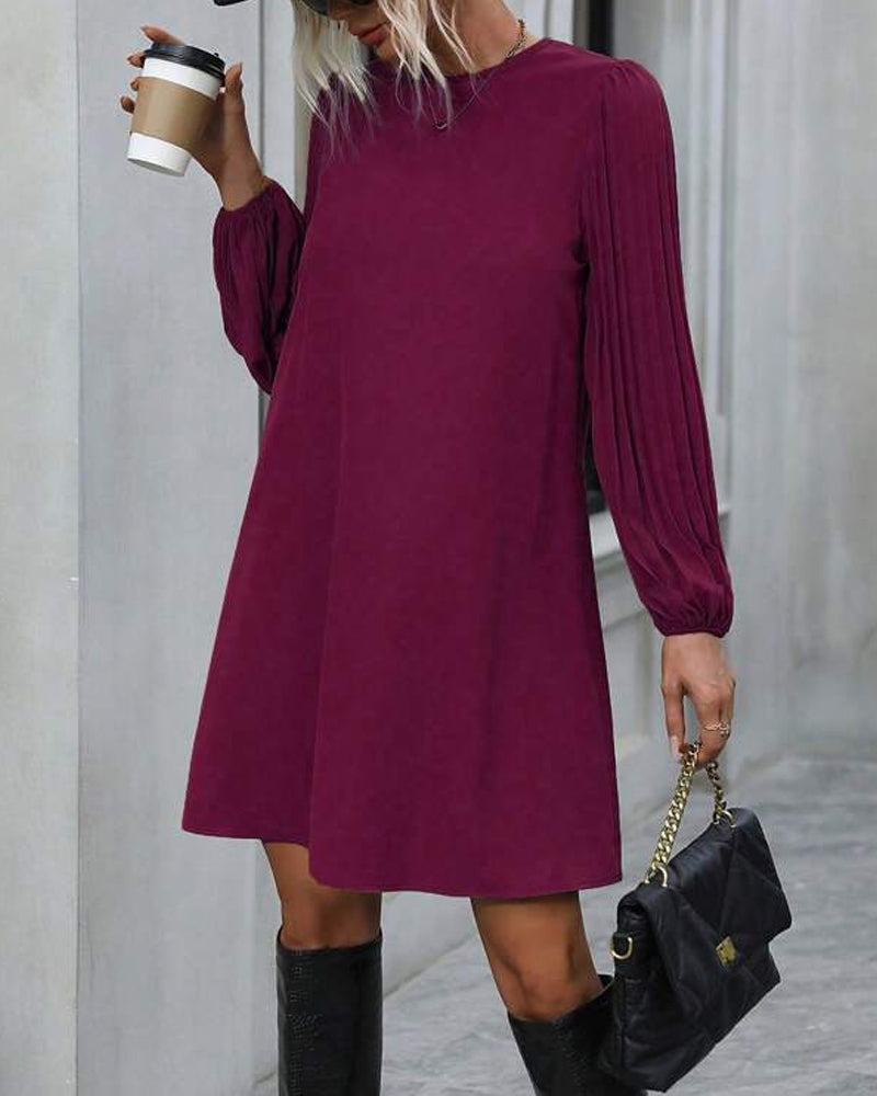 Kjole med elegant stil og solid farge
