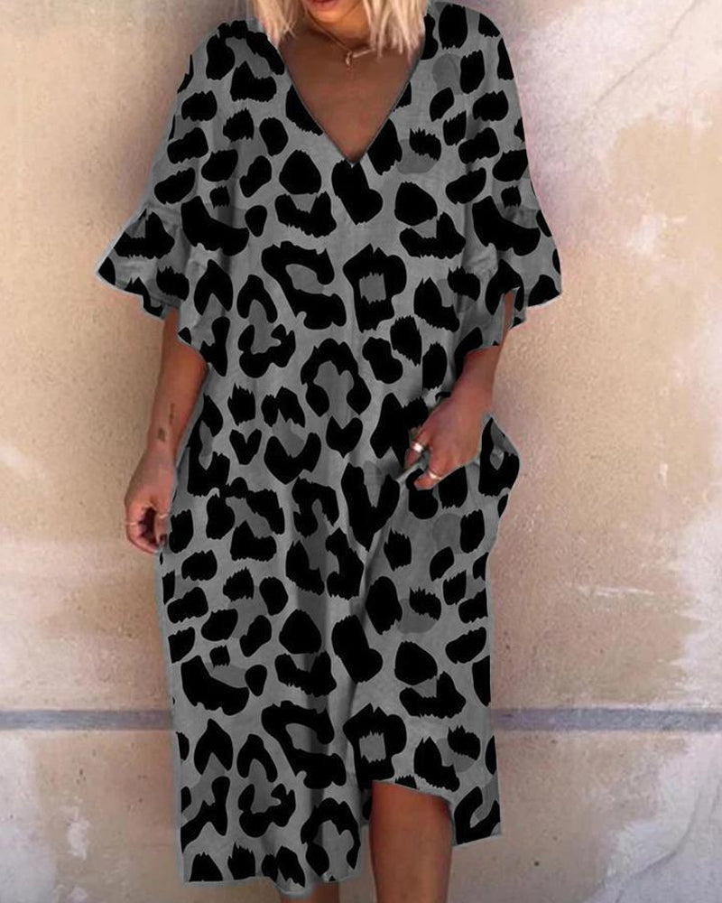 V-hals løs kjole med leopard trykt