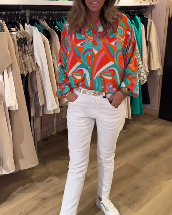 Bluse med løse pendlerstiler og trykk