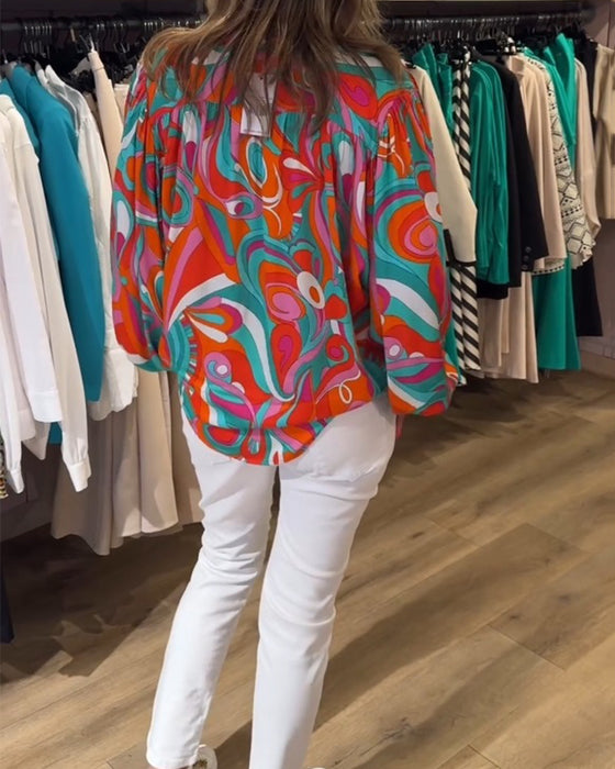 Bluse med løse pendlerstiler og trykk