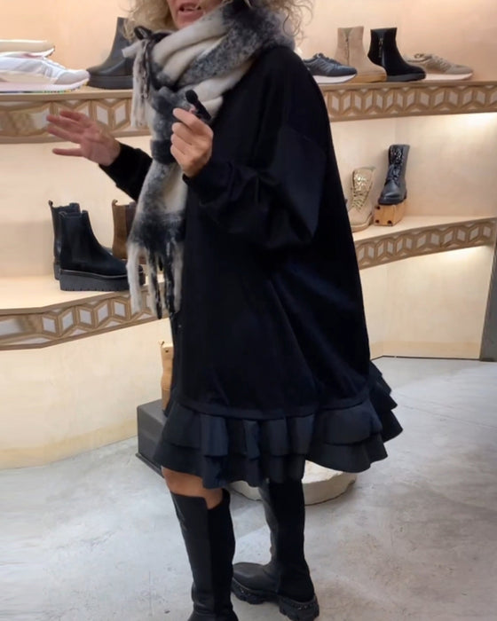 Kjole med elegant silhuett og lange ermer