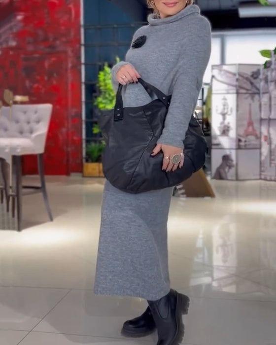 Løs Kjole Med Turtleneck Og Lange Ermer