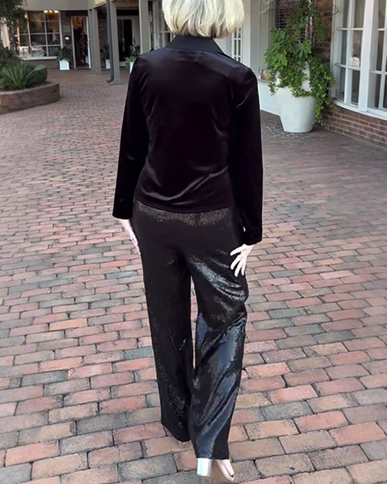 Elegant ensfarget langermet bluse i fløyel