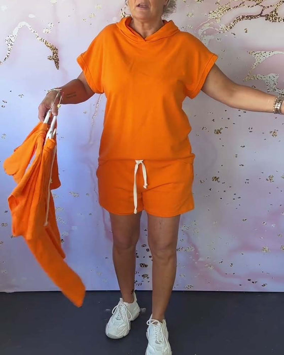 Løst hettesett med ensfarget og kortermet