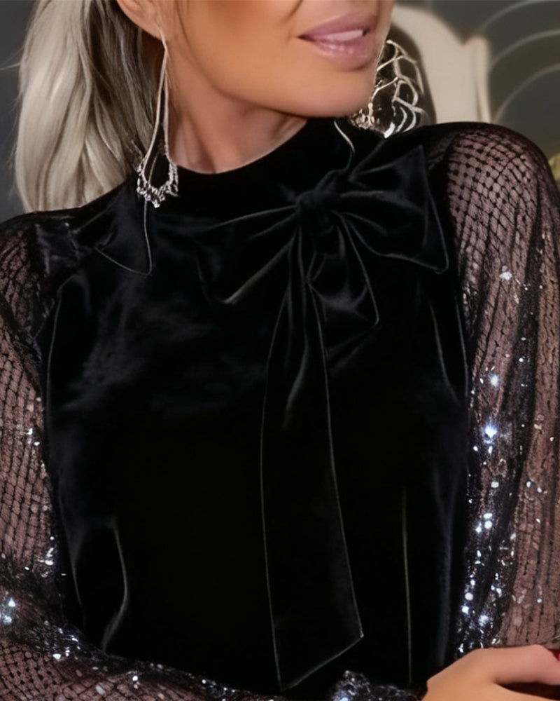 Elegant Kjole Med Lyktermer Og Lappverk