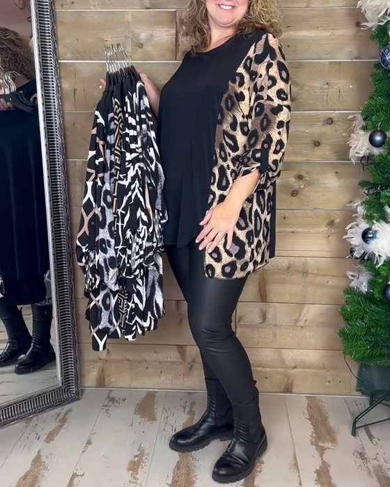 Avslappet topp med rund hals i leopard