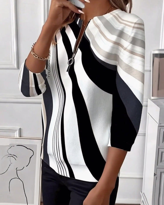 T-skjorte med glidelås og geometrisk trykk