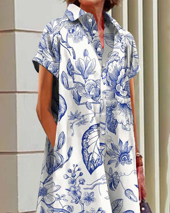 Uformell elegant printet kjole med jakkeslagslommer