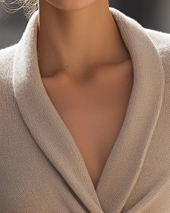 Moteriktig Omslagsgenser Med V-Hals